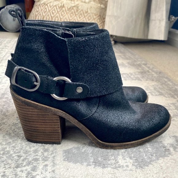 Lucky Brand Black Suede Leather Buckle Ankle Boots Stacked Heel - Picture 1 of 7